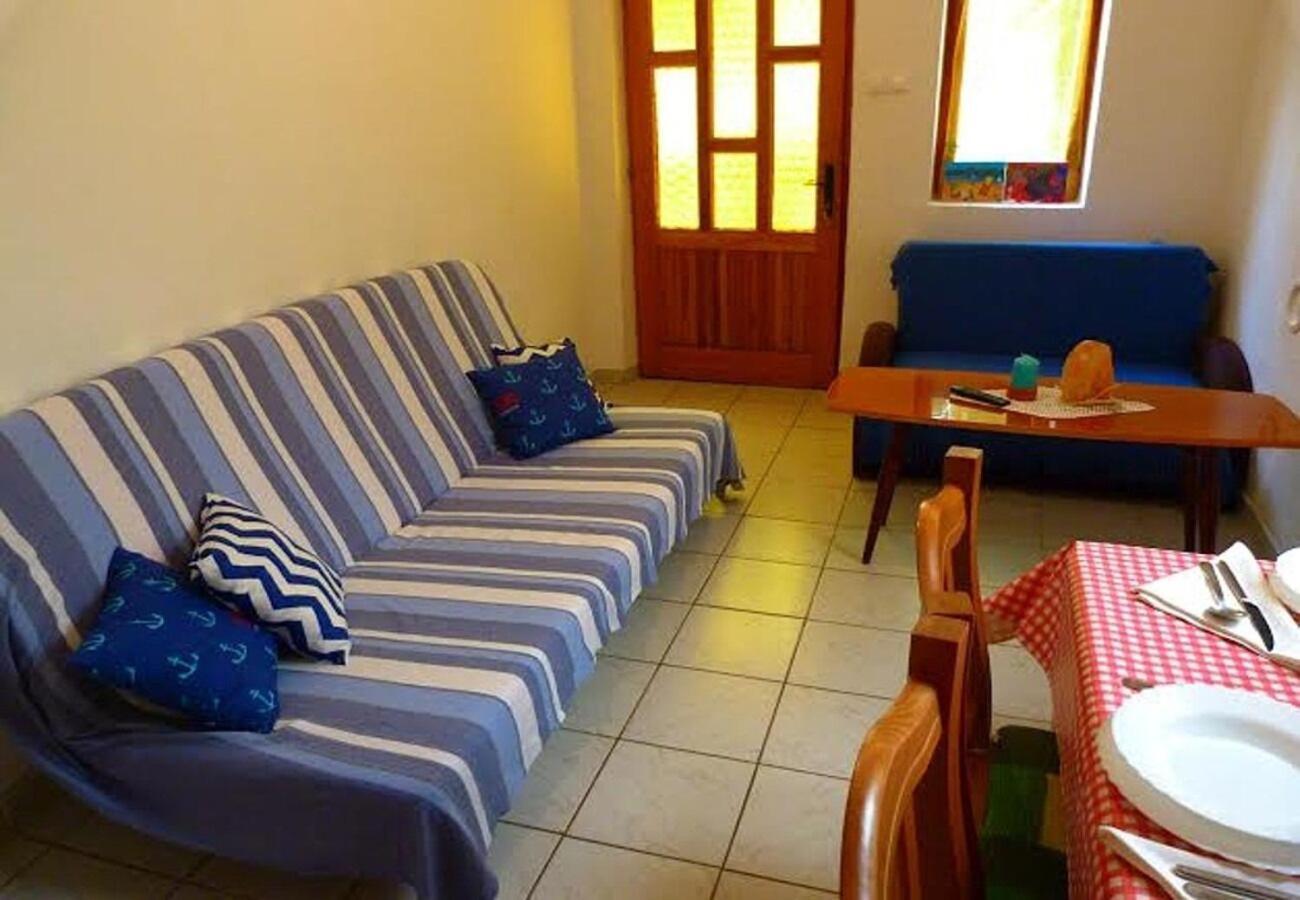 Holiday Home Villa Jadran - 10 M From Beach Preko Exterior foto